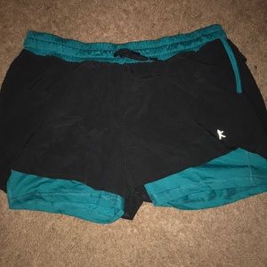 BUNDLE 5 for $25 on 5$ items